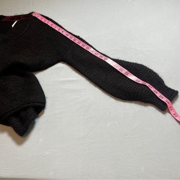 Free People xSmall Oversized Alpaca Blend Black Ultrasoft All Mine Sweater Cozy - Picture 11 of 12